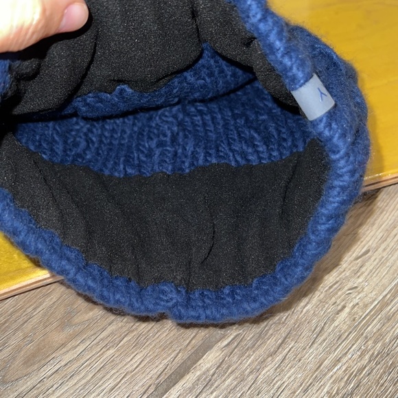 🌼 ROXY MEDIEVAL BLUE WINTER BEANIE 🌼 - Picture 4 of 8